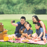 Anak membutuhkan stimulasi. Mereka membutuhkan perhatian. Mereka membutuhkan ruang untuk bergerak, bertanya, dan bereksplorasi.